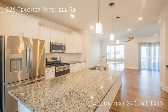 Building Photo - 826 Teacher MItchell Rd