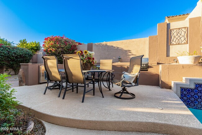 Building Photo - 10602 E Blanche Dr