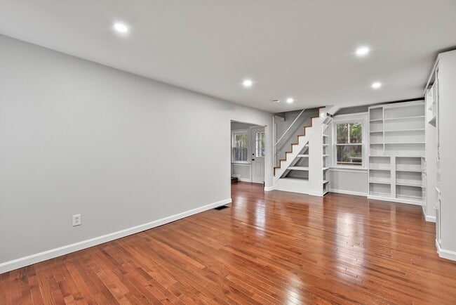Building Photo - 138 Walker Rd