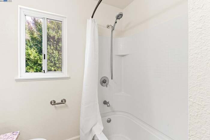 Building Photo - 20852 Baker Rd