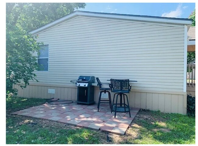 Building Photo - 1712 Bison Dr