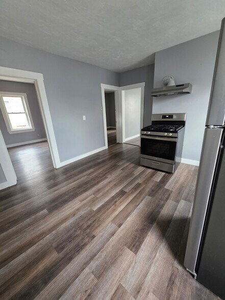 Kitchen - 161 4th St