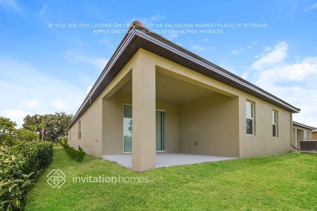 Building Photo - 14346 17th Ct E