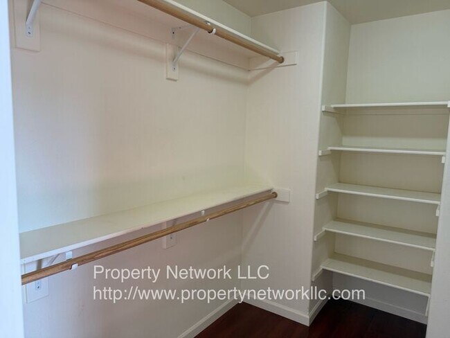 Building Photo - Spectacular 4 Bedroom Home in Gresham