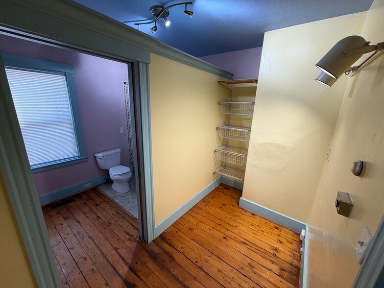 Building Photo - 127 Church Ave