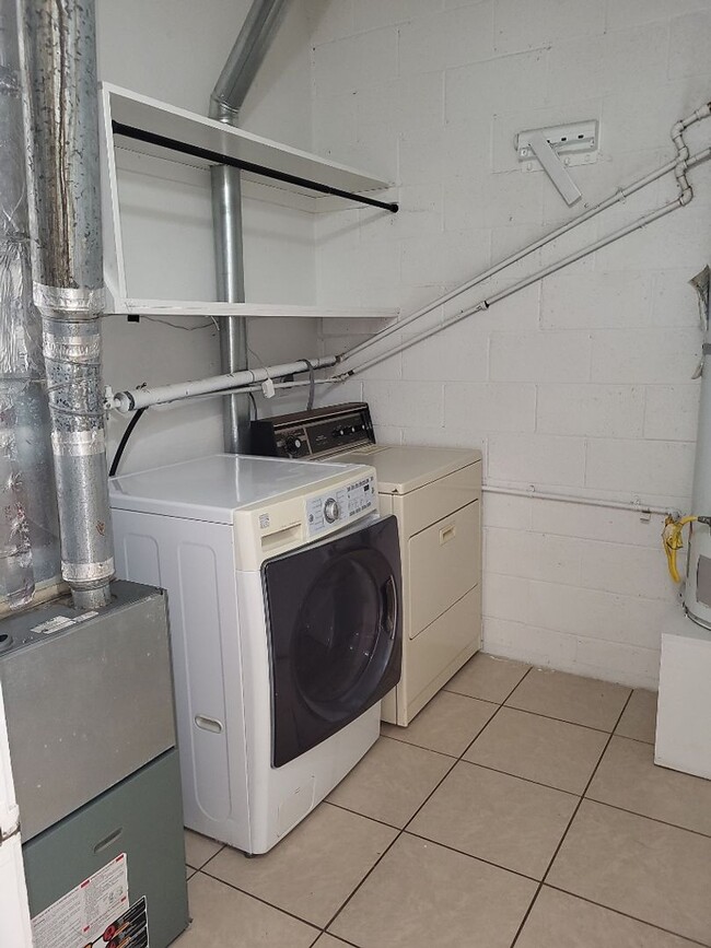 Building Photo - 11441 Green Mountain St