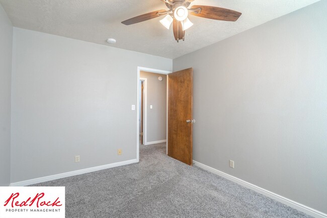 Building Photo - 3 Bedroom Home with Red Rock Views and Community Pool