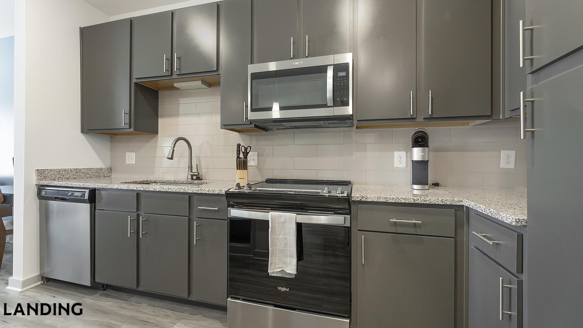 Building Photo - 6000 Front St