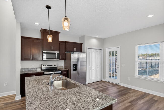 Building Photo - 20 Centennial Ct