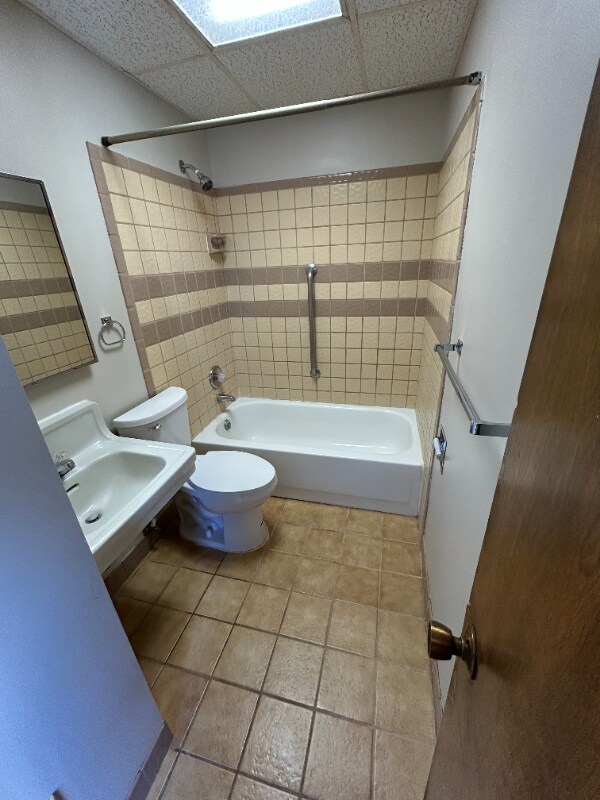 Building Photo - 57 W Vine St