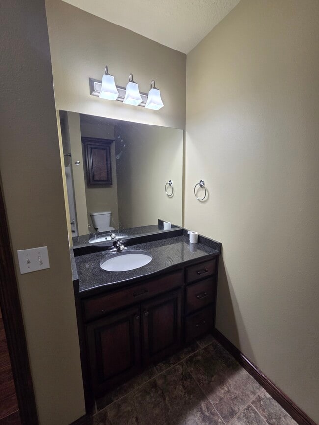 Building Photo - 719-713 13th St