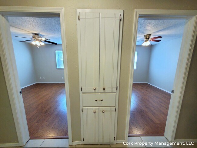Building Photo - 3905 Whispering Heights Dr