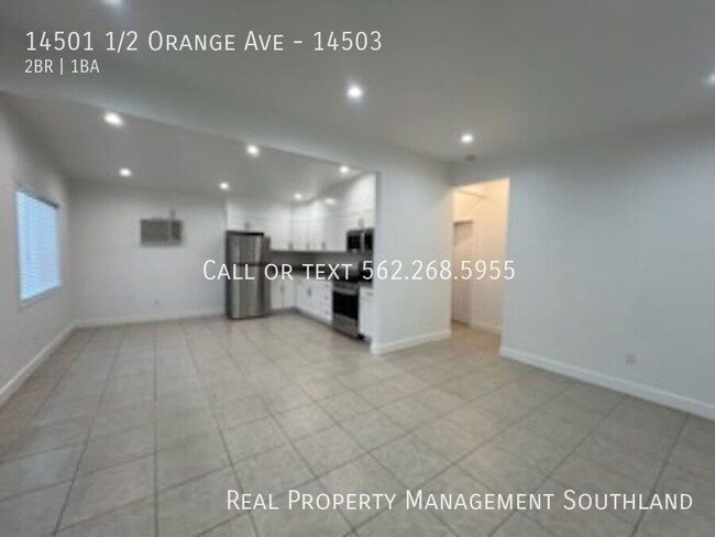 Primary Photo - 2 Bed/ 1 Bath Apartment in Paramount For R...