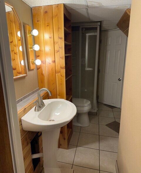 Bathroom - 1415 14th St