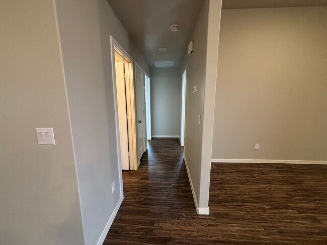 Building Photo - Available June 8th