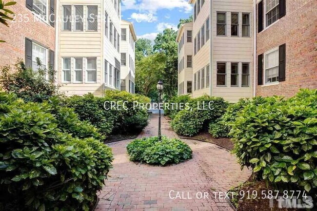 Building Photo - 235 McCauley St