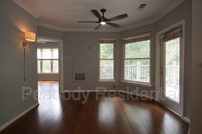 Building Photo - 12913 Alton Square