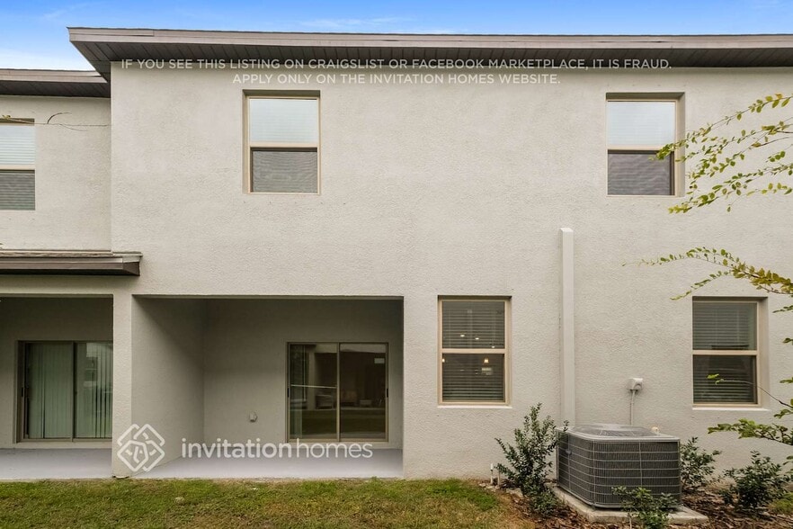 Building Photo - 2899 Gridiron Garden Isle