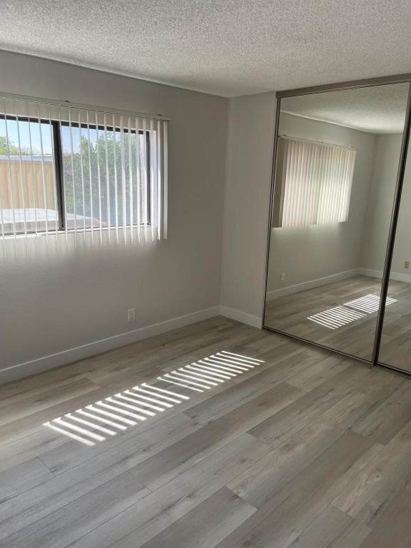 Building Photo - 6386 W Lincoln Ave