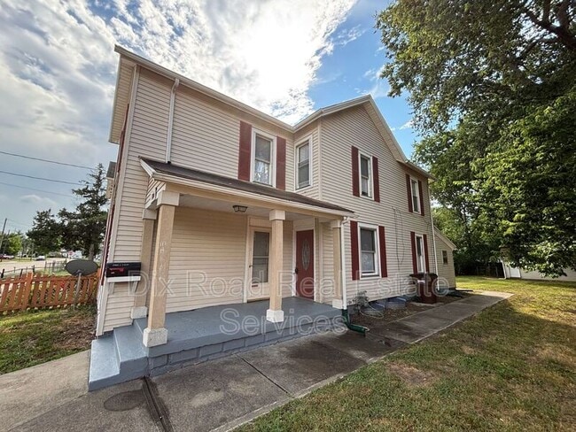 Building Photo - 508 Lincoln St