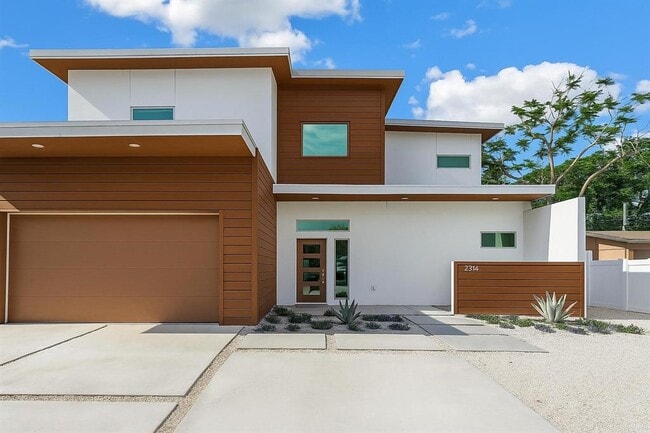 Primary Photo - 2314 Floyd St