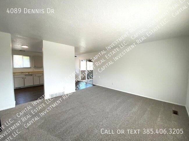 Building Photo - 4089 Dennis Dr