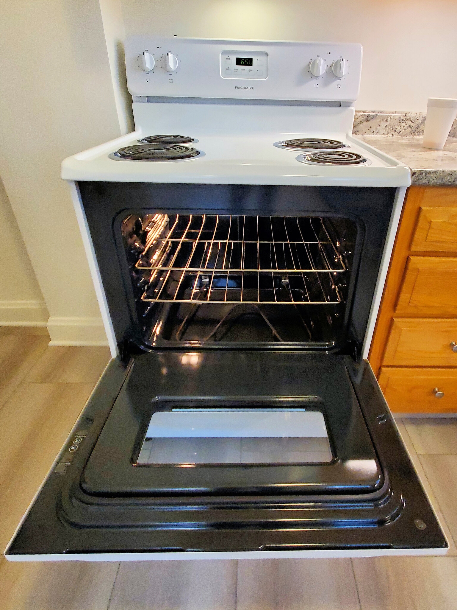 Building Photo - 115 W North Broadway St