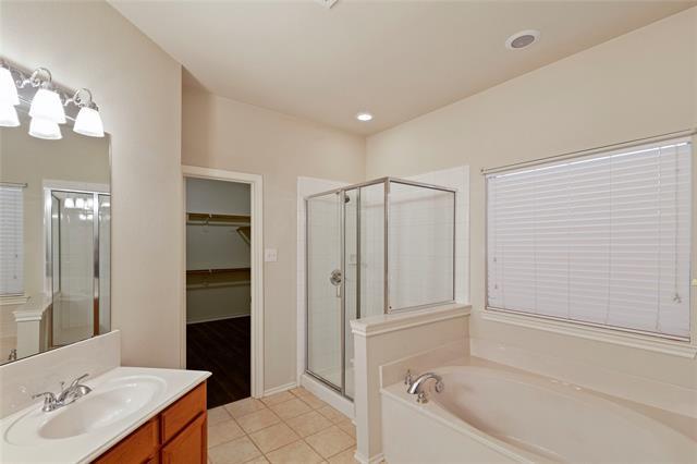 Building Photo - 4540 Bonnywood Dr