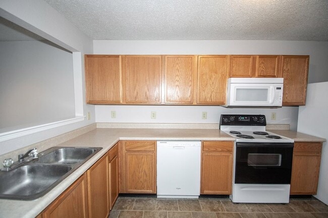 Building Photo - 2383 Layton Ln