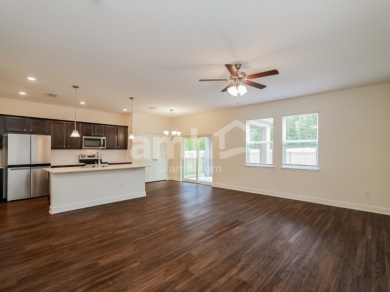 Building Photo - 29566 Cedar Waxwing Dr
