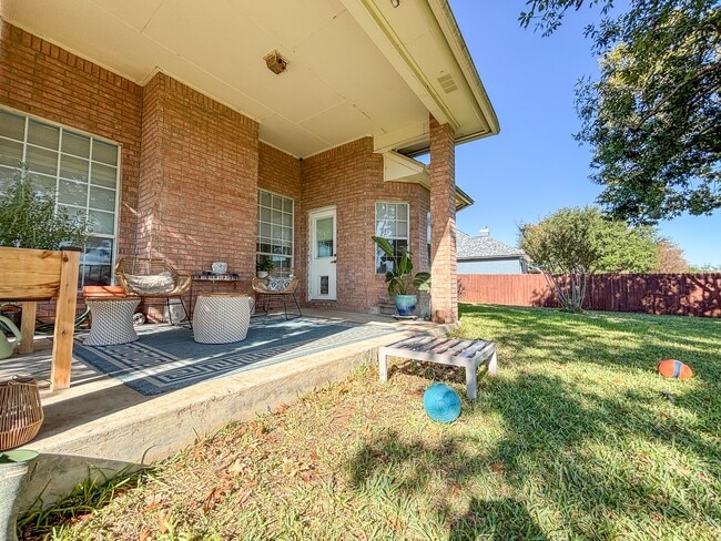 Building Photo - 1751 Loma Verde Dr