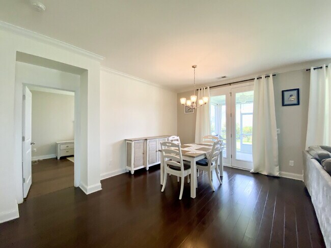 Building Photo - Ranch Style, Four Bedroom Home in Mill Creek!