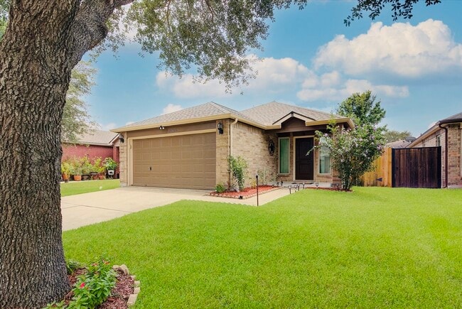 Building Photo - 18915 N Lyford Dr