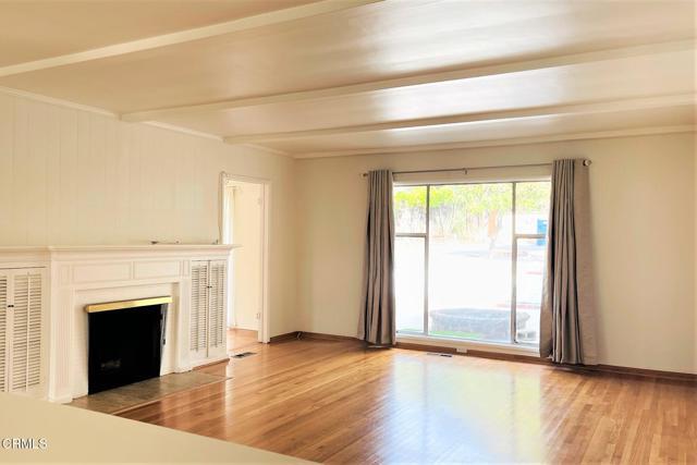 Building Photo - 337 Knight Way