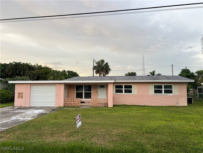 Building Photo - 160 Brooks Rd