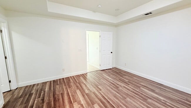 Building Photo - 381 S 37th St