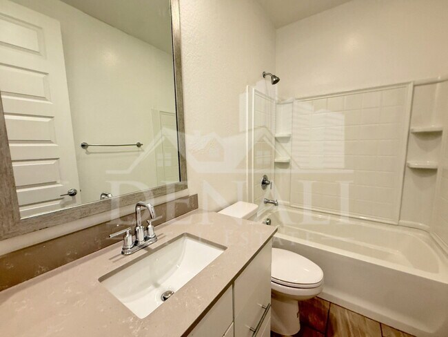 Building Photo - 1636 W Estes Way