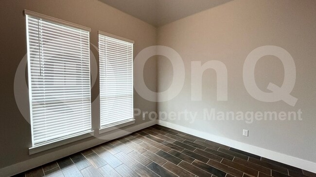 Building Photo - 6301 Tahoe Winds Dr