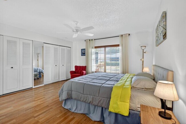 Building Photo - 448 Franconia Cir