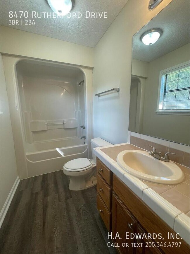 Building Photo - 8470 Rutherford Dr