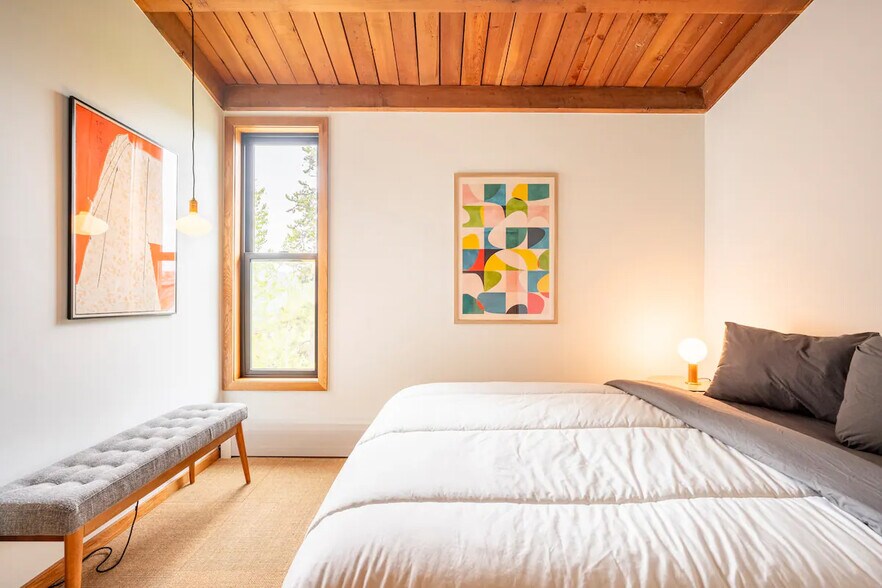 Building Photo - 2200 Lodgepole Cir