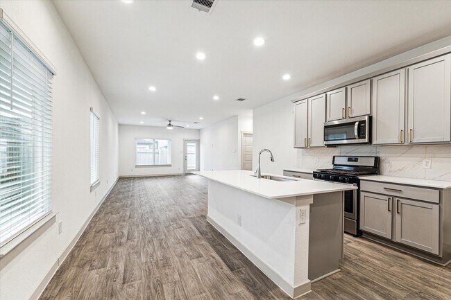 Building Photo - 3004 Ludgate Hill Ln
