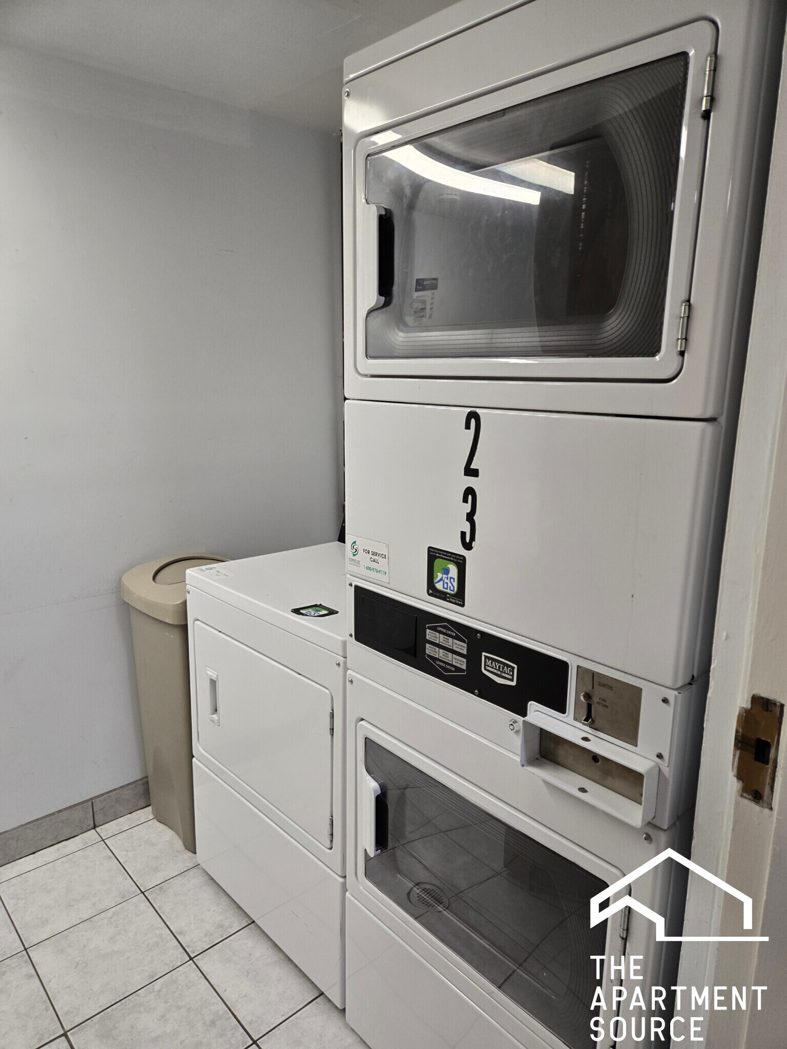 Building Photo - 420 W Aldine Ave