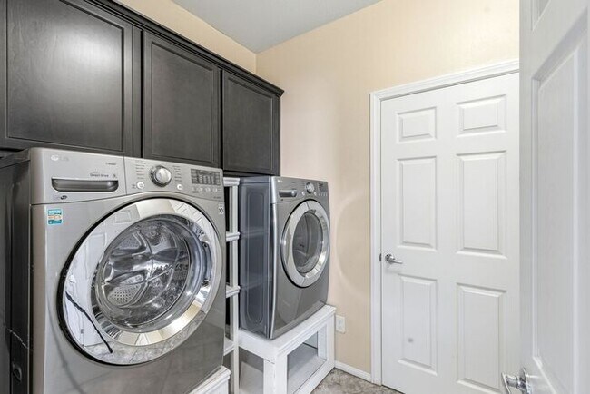 Building Photo - Your Next Home Awaits | 4 Bed, 3 Bath with Private Pool