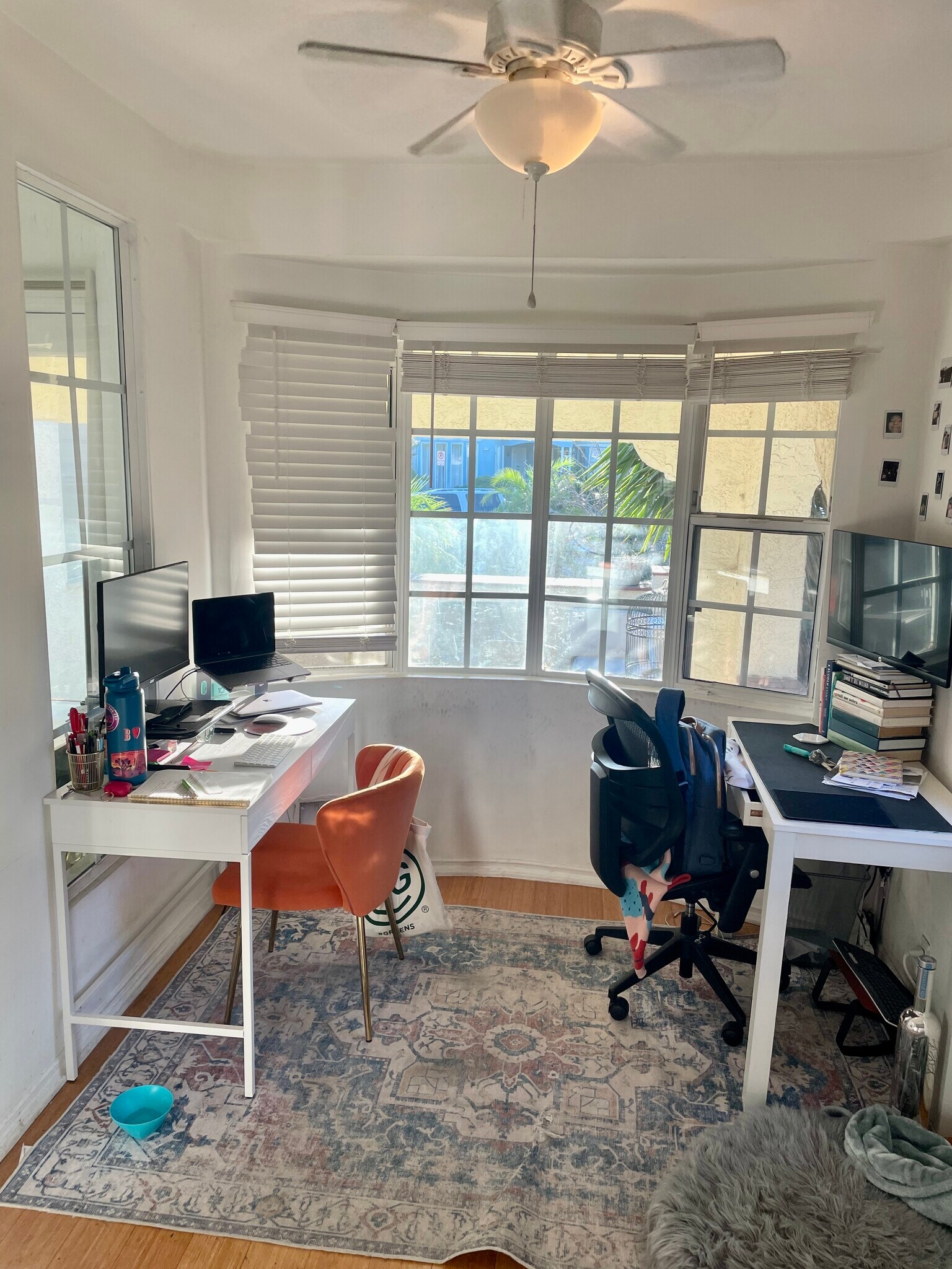 breakfast area /workspace - 1900 S Holt Ave