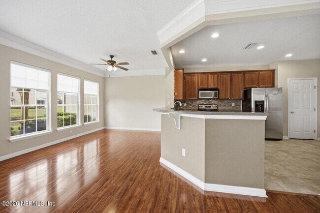 Building Photo - 11152 Castlemain Cir S