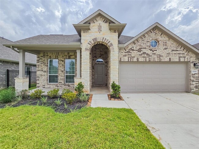 Primary Photo - 3068 Sunmoon Ln