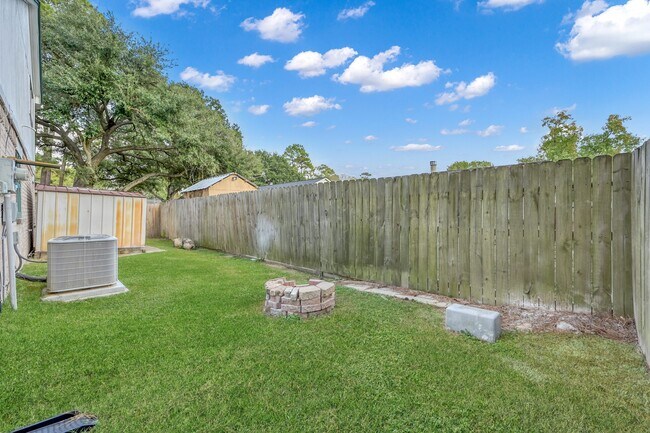 Building Photo - 4806 Tealgate Dr