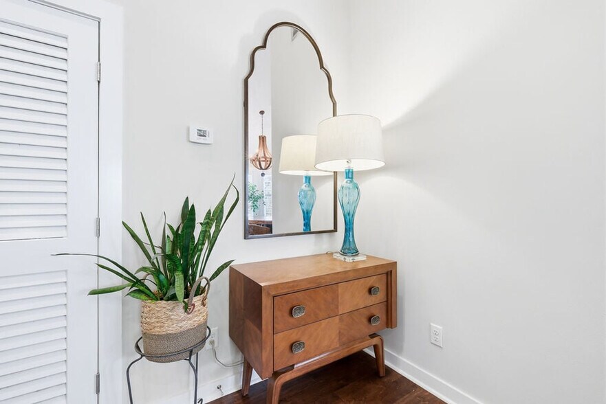 Building Photo - 75 Cullman Ave