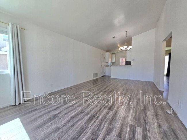 Building Photo - 2093 Waterbury Dr